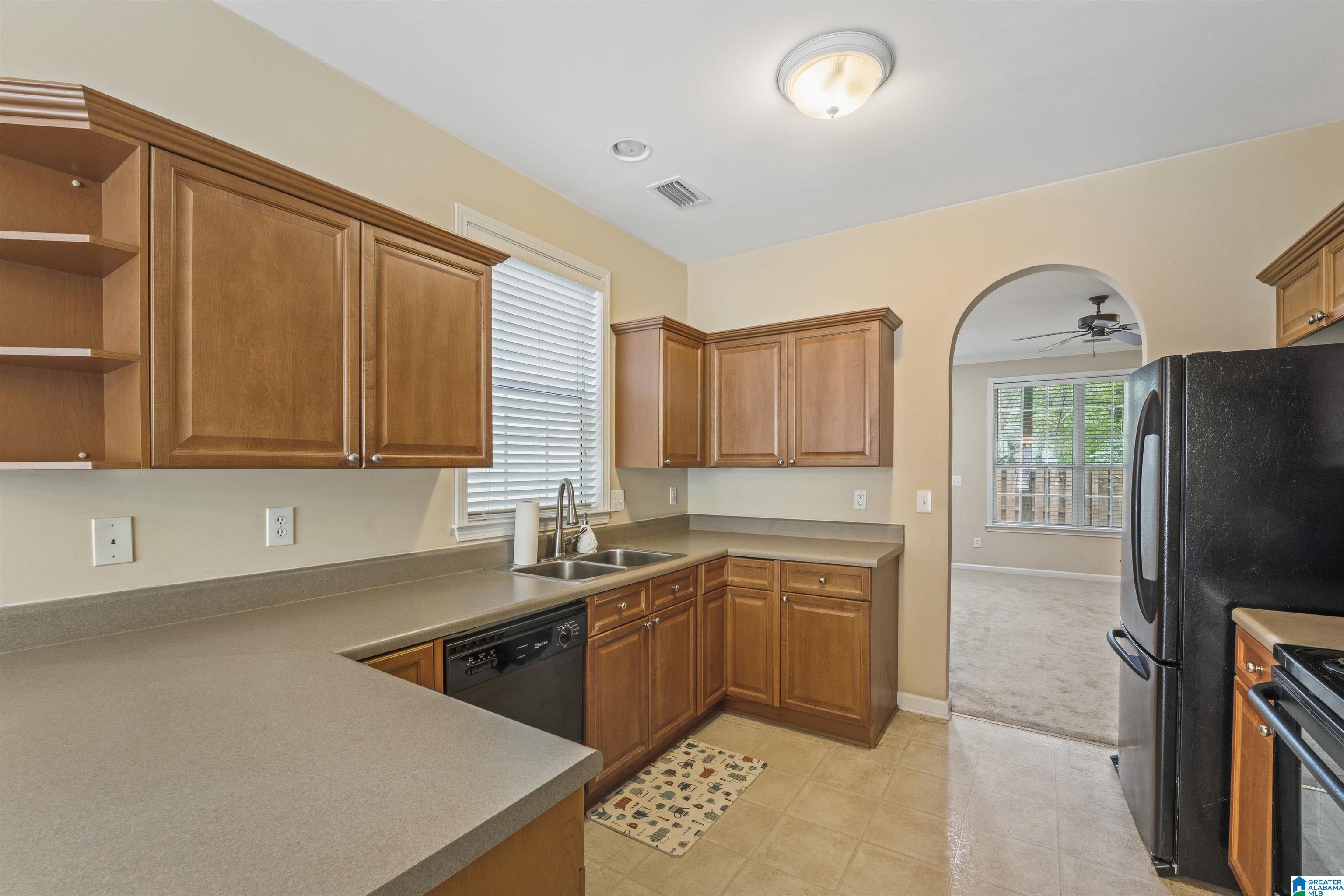 214 Calloway Lane Pelham, AL 35124 - Photo 10 of 32