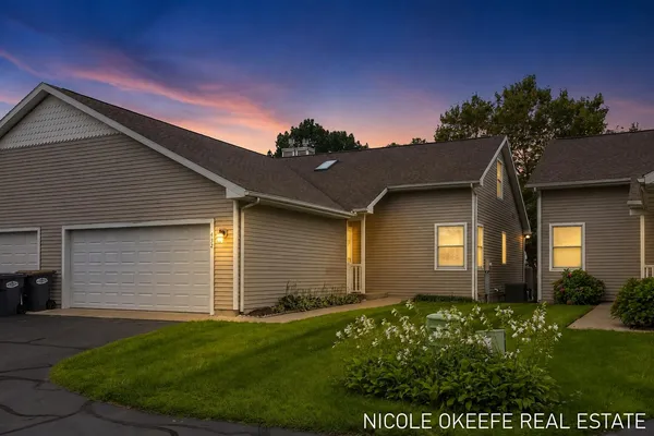 $624,900 | 432 River Island Drive, South Haven, MI 49090