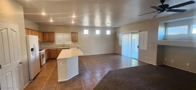 $1,995 | 6028 Stanton Summit Drive, North Las Vegas, NV 89081