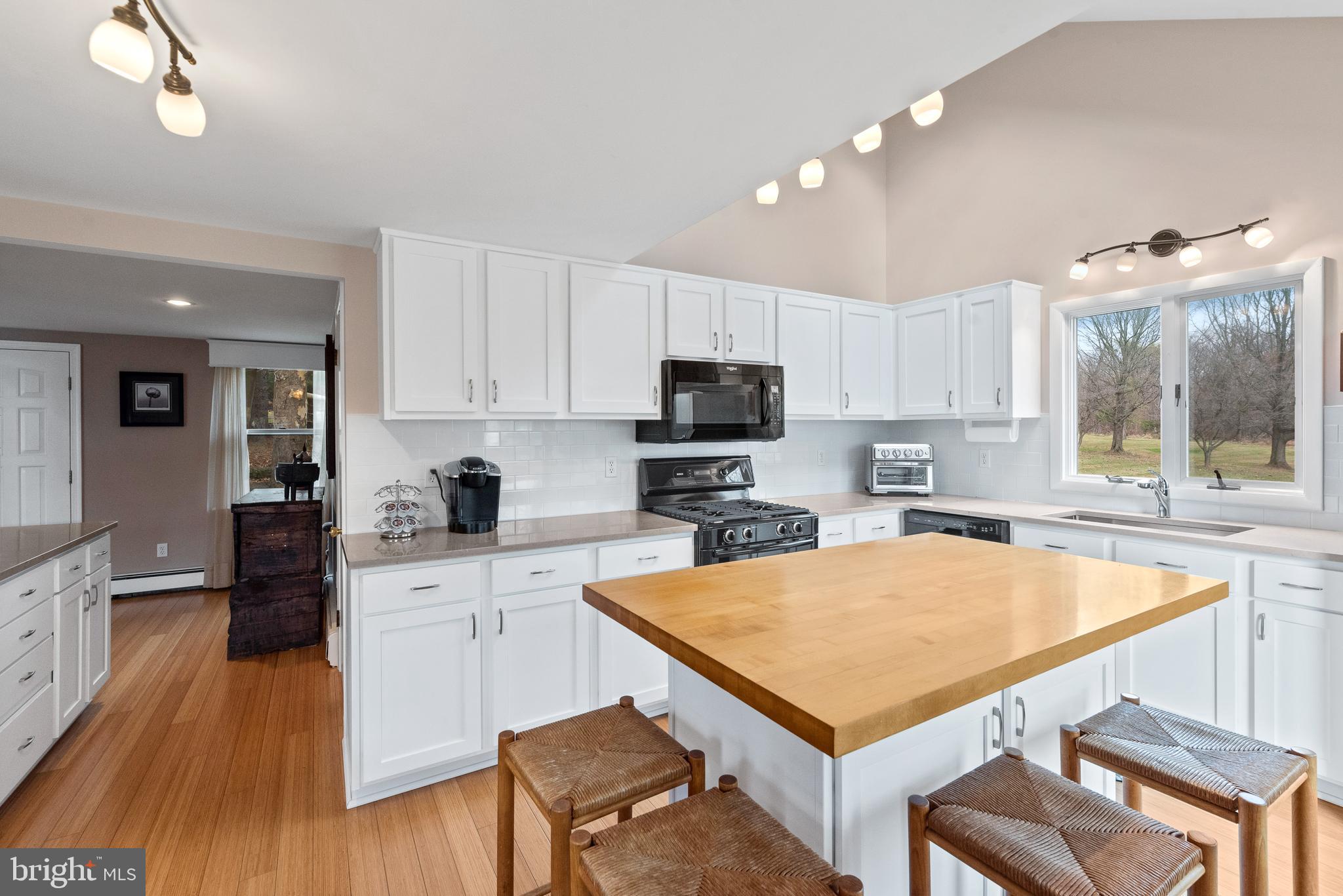263 North Chapman Road Doylestown, PA 18901 - Photo 8 of 34 Gallery Image 8