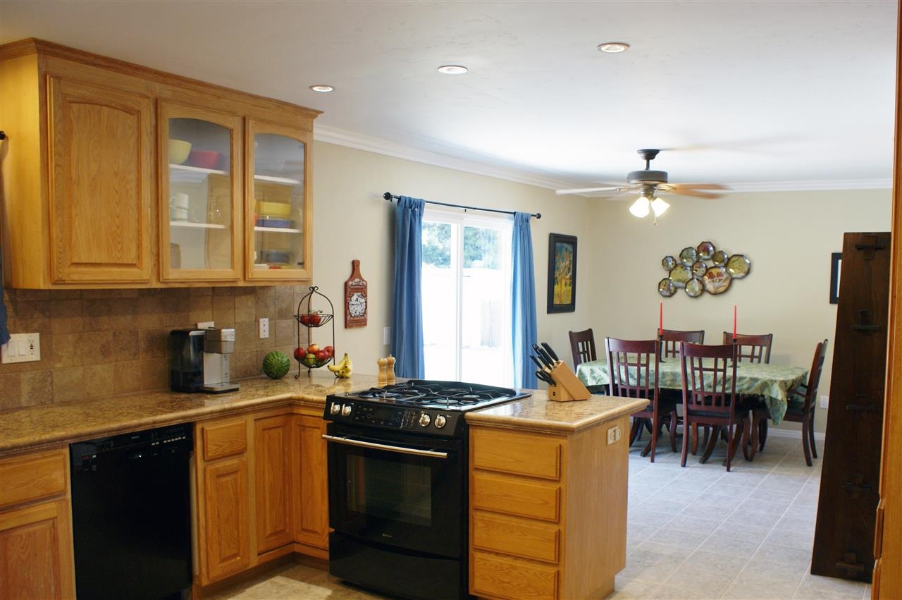 1202 Canter Road Escondido, CA 92027 - Photo 7 of 25 Gallery Image 7