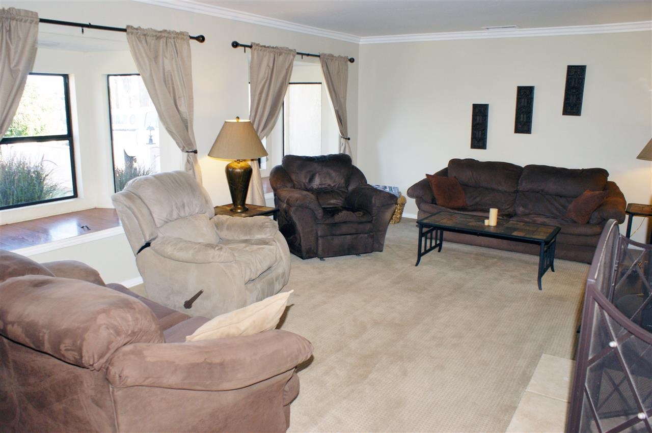 1202 Canter Road Escondido, CA 92027 - Photo 9 of 25 Gallery Image 9