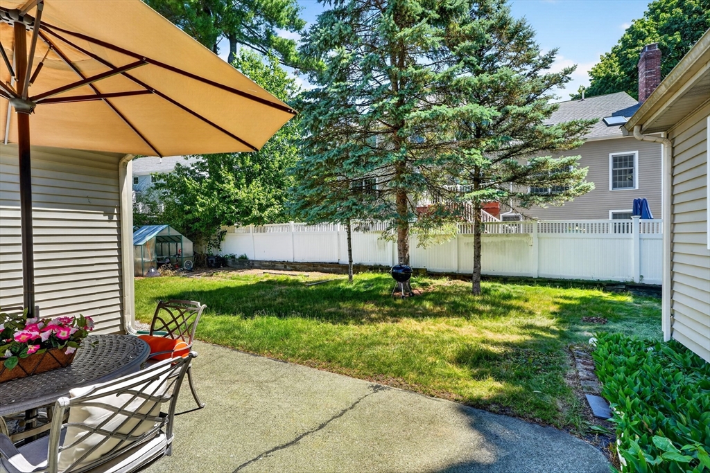 32 Bobolink Road Wellesley, MA 02481 - Photo 39 of 42