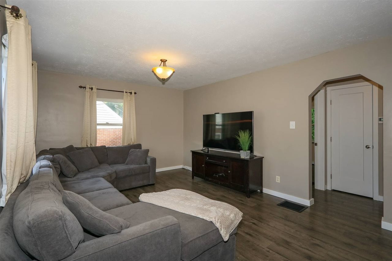 359 Riddle Place Newport, KY 41071 - Photo 6 of 26 Gallery Image 6