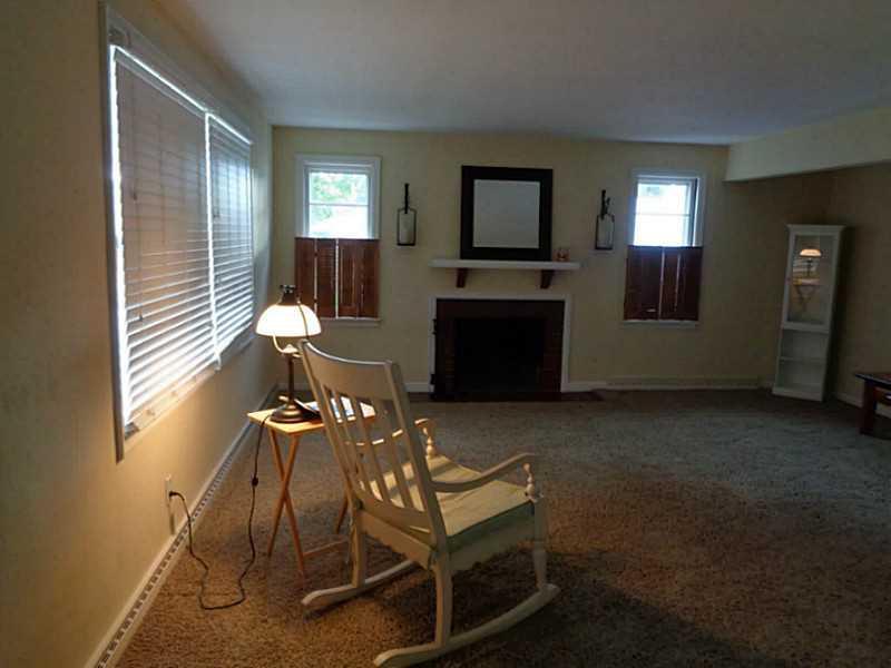 1025 Sundown Road Springfield, OH 45503 - Photo 2 of 23