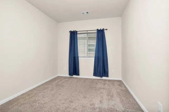 a view of entryway with workspace