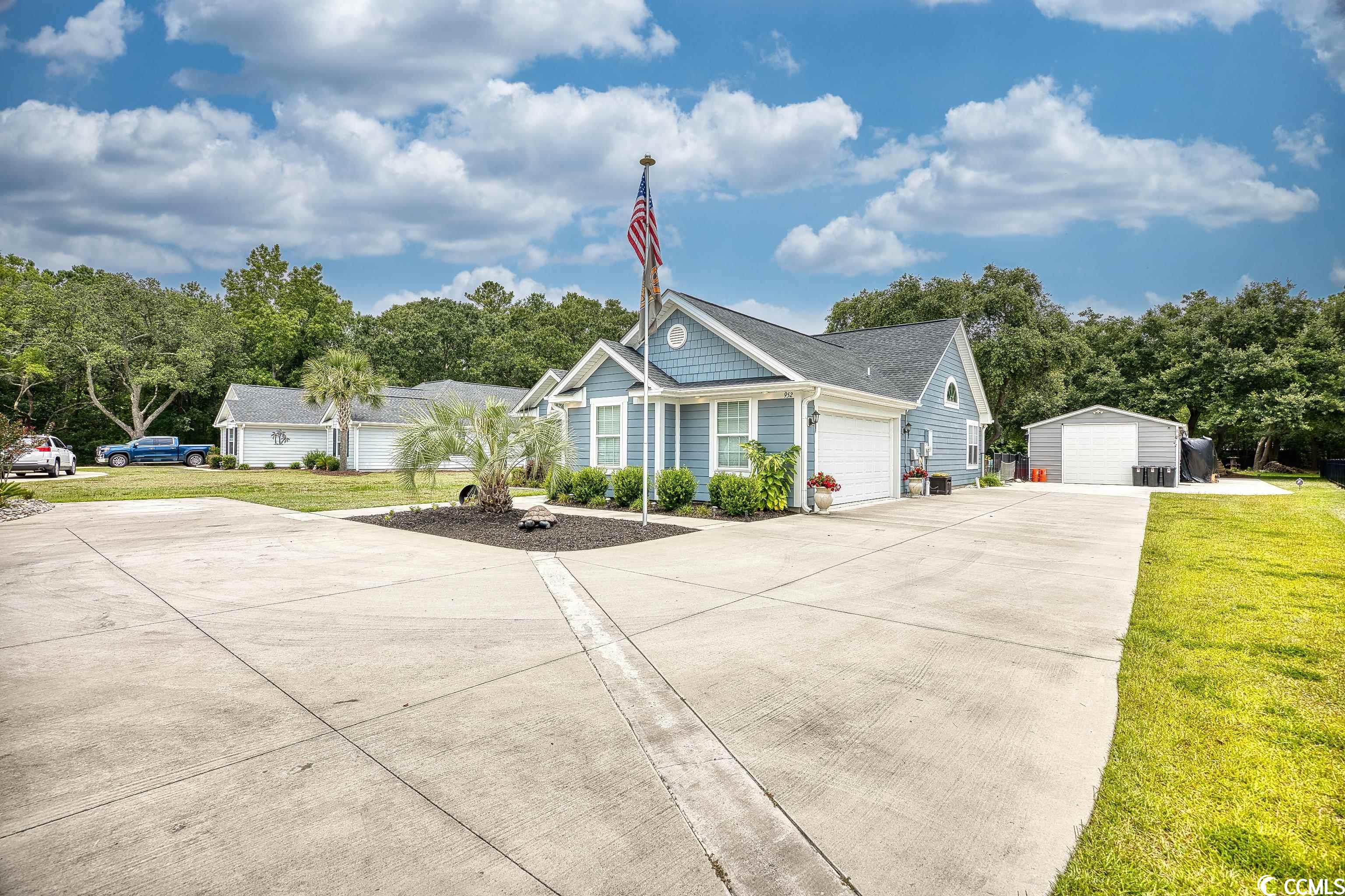 952 Wachesaw Road Murrells Inlet, SC 29576 - Photo 4 of 37 Gallery Image 4