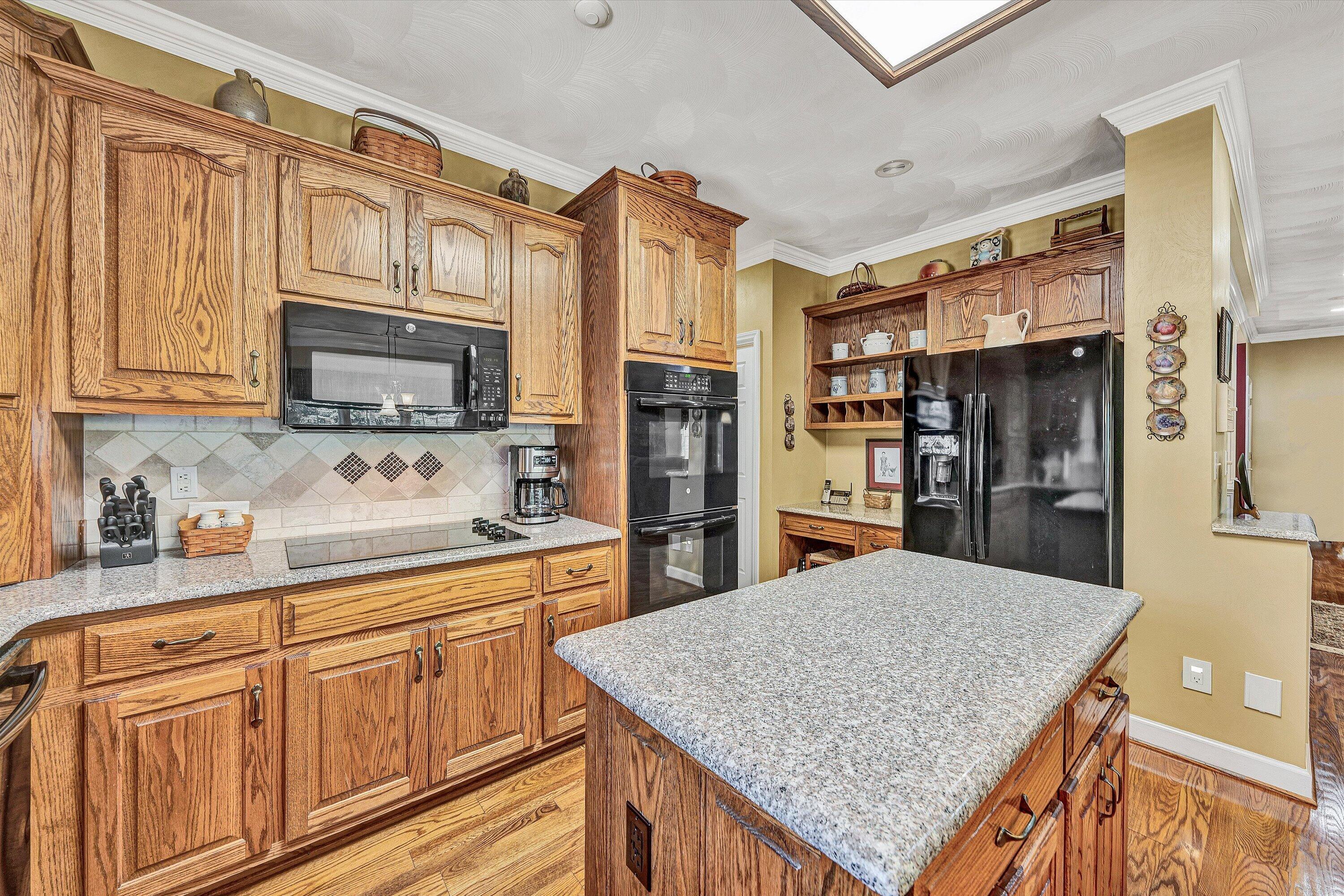 134 Stoneybrook Road Roanoke, VA 24019 - Photo 29 of 76 27-DSC00052