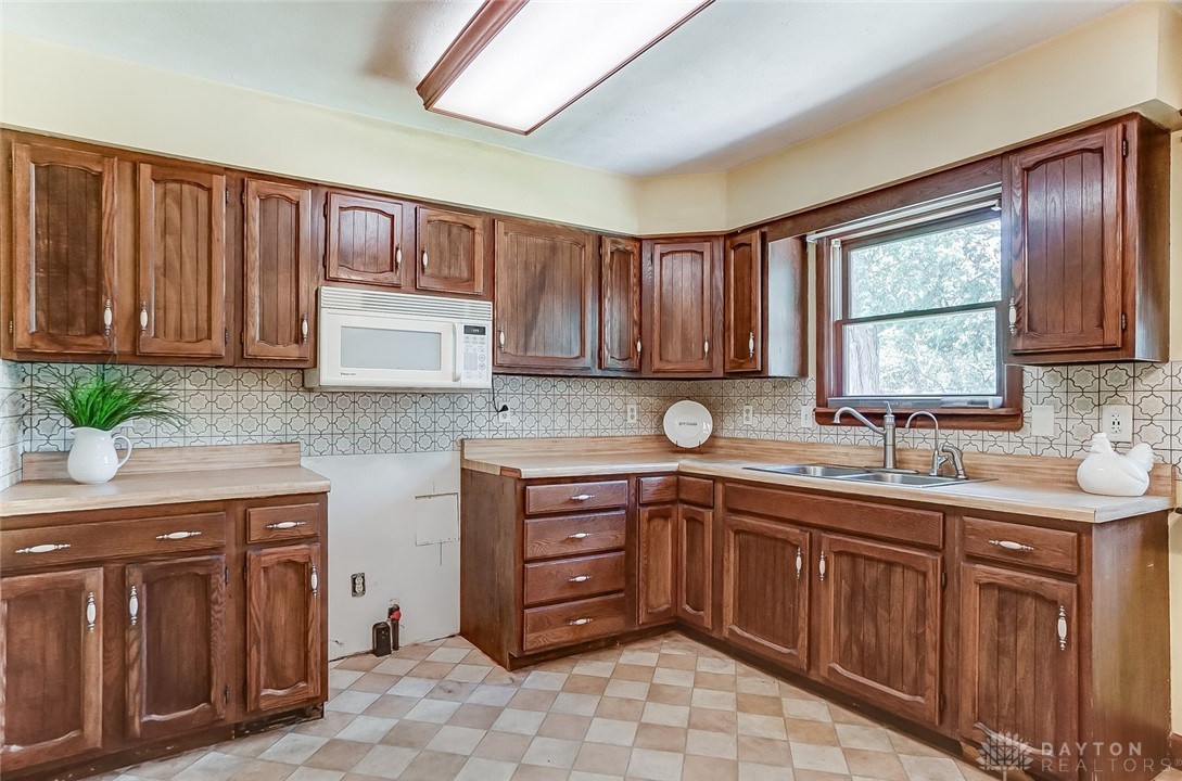 264 Franklin Road Waynesville, OH 45068 - Photo 9 of 31 Gallery Image 9