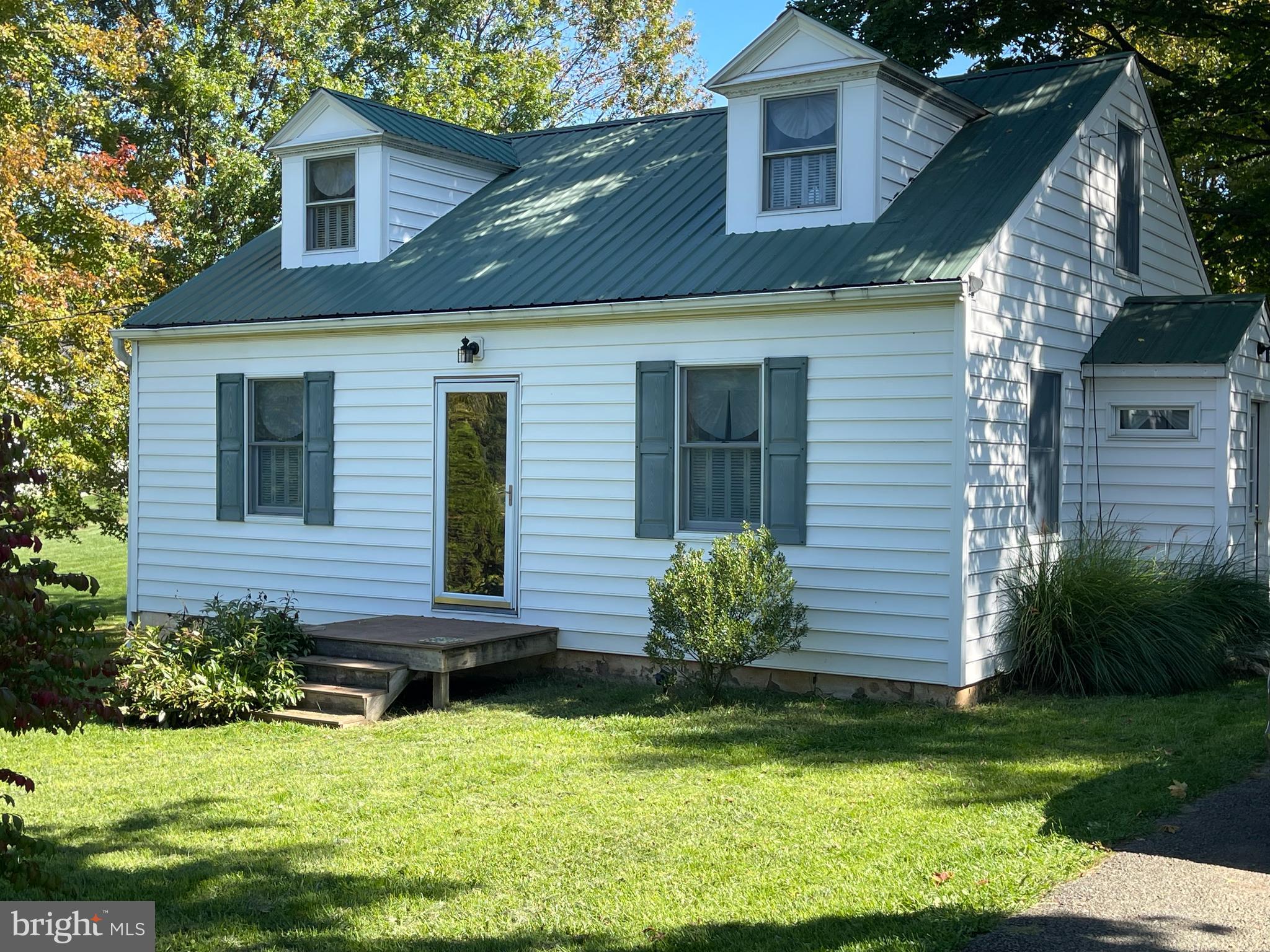 17398 Hamilton Station Road Hamilton, VA 20158 - Photo 1 of 21 WELCOME HOME!