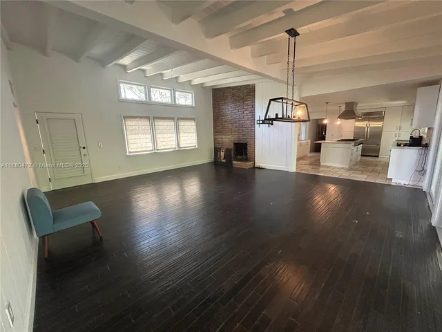 $4,800 | 6395 Southwest 42nd Terrace, Unit 1, South Miami, FL 33155