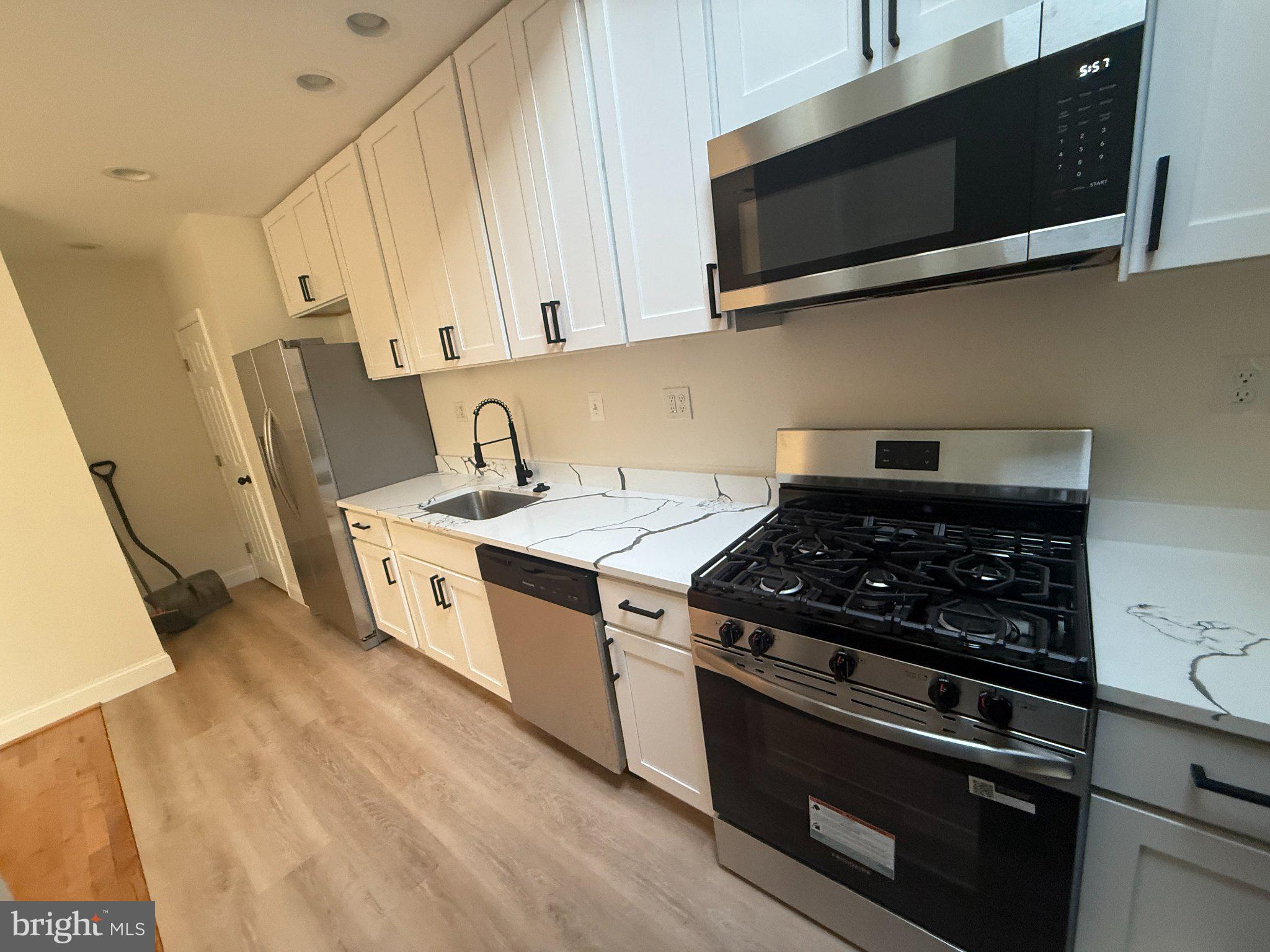 201 Willow Spring Road Baltimore, MD 21222 - Photo 7 of 40