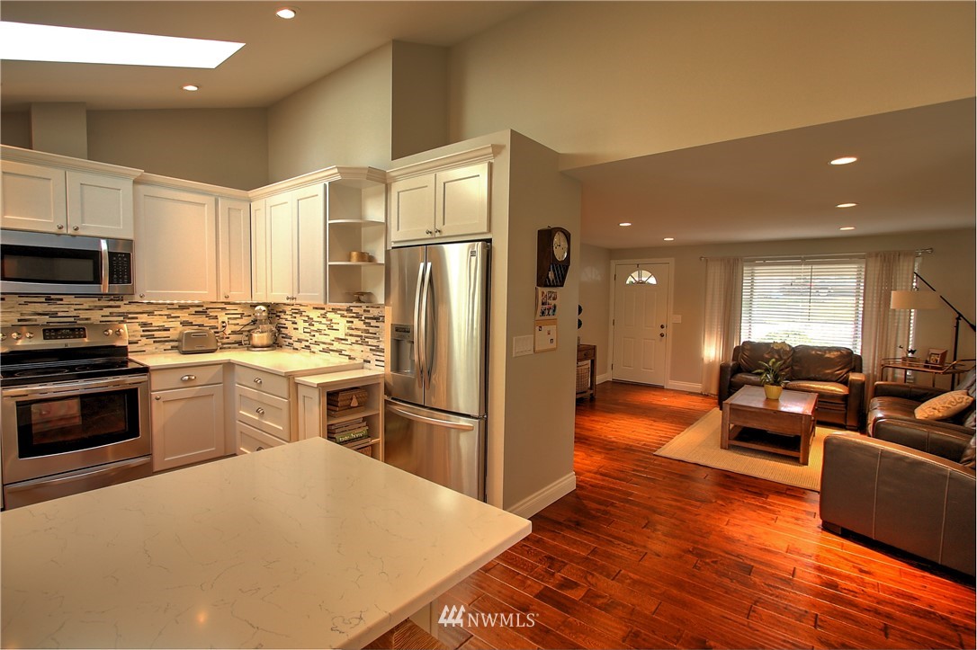 623 220th Street Southwest Bothell, WA 98021 - Photo 4 of 21