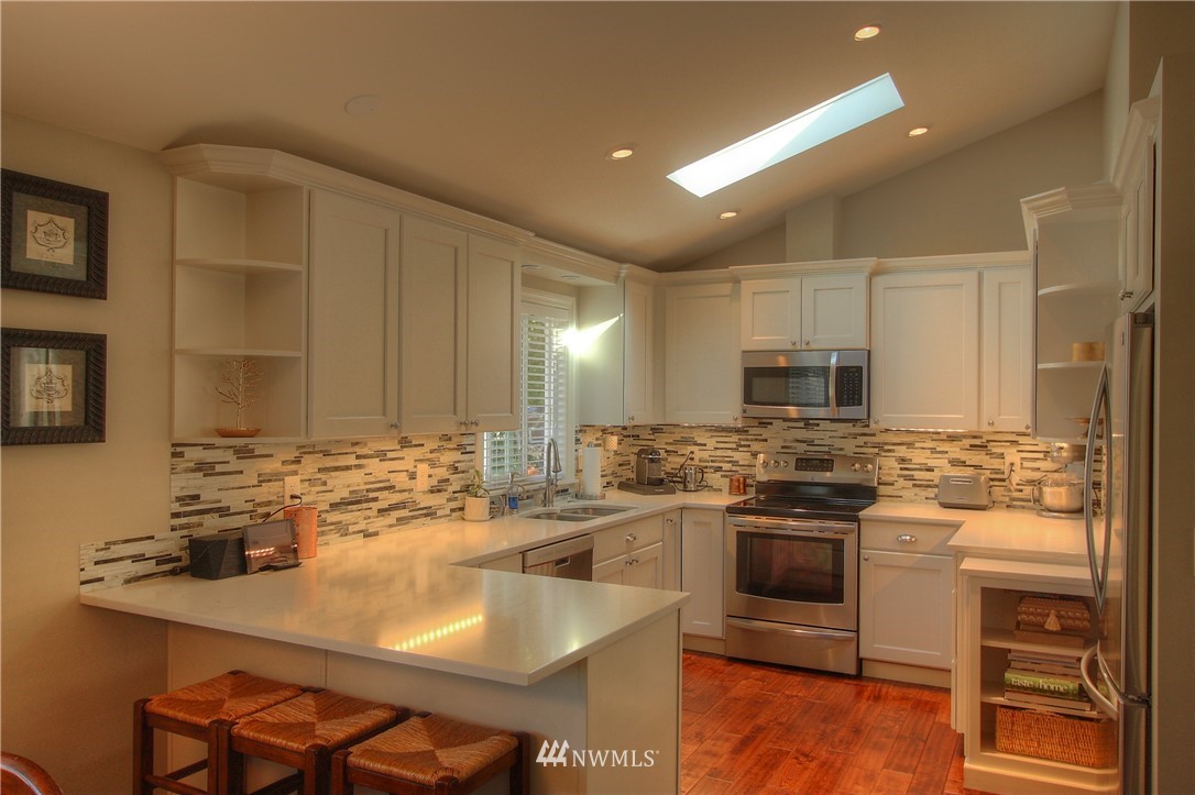 623 220th Street Southwest Bothell, WA 98021 - Photo 8 of 21