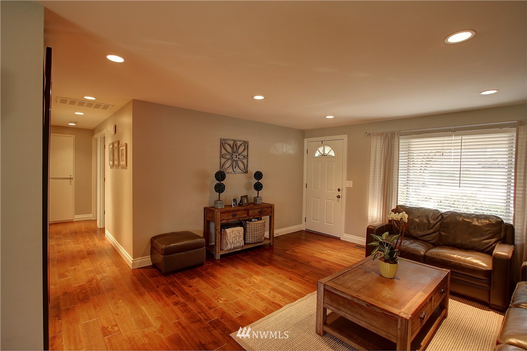 623 220th Street Southwest Bothell, WA 98021 - Photo 10 of 21