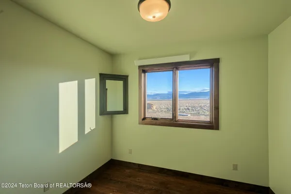 $795,000 | 78 East Fork Big Sandy Road, Boulder, WY 82923