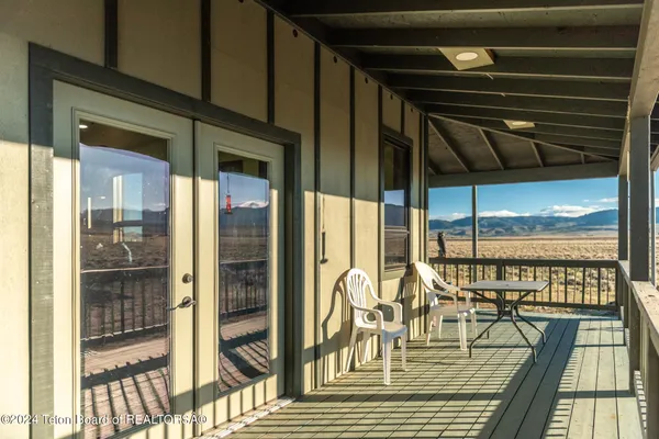 $795,000 | 78 East Fork Big Sandy Road, Boulder, WY 82923