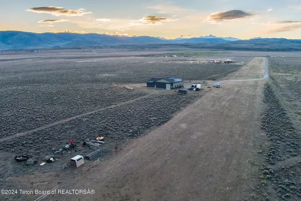 $795,000 | 78 East Fork Big Sandy Road, Boulder, WY 82923