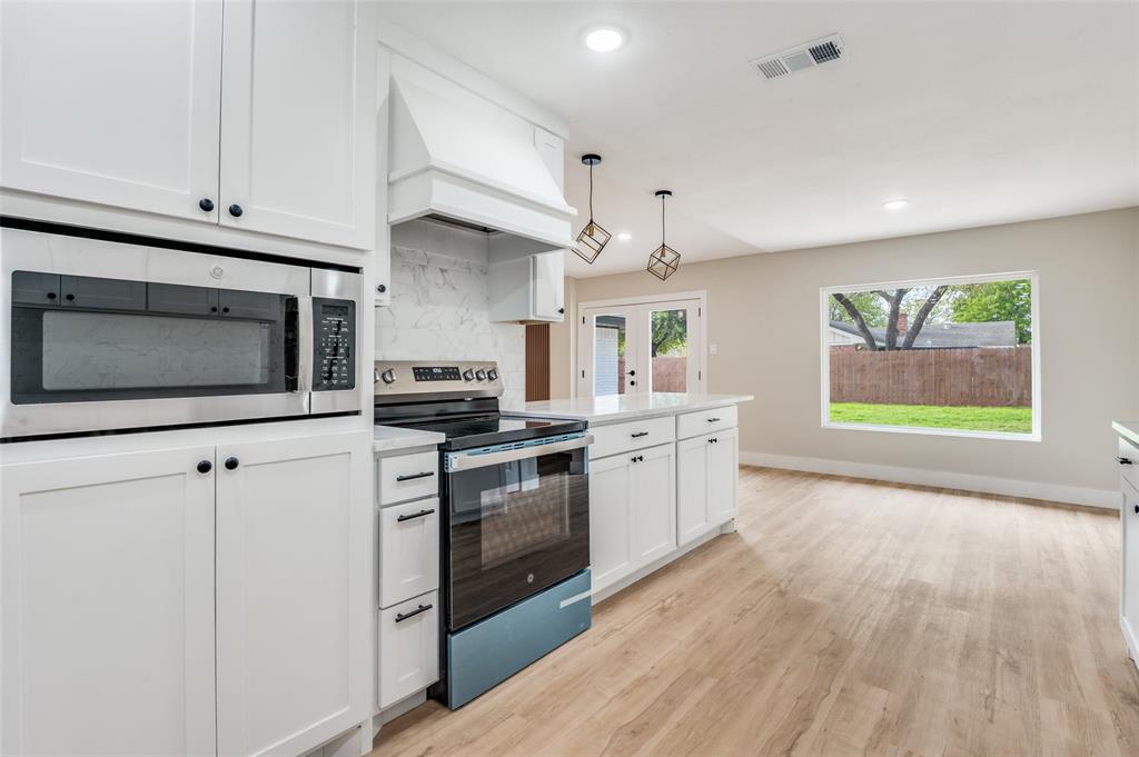 6016 Jacqueline Road Fort Worth, TX 76112 - Photo 12 of 35
