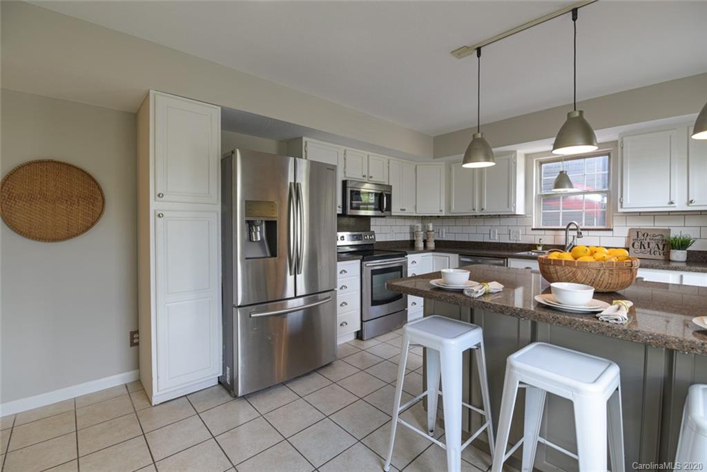 64 Gibbs Road Leicester, NC 28748 - Photo 15 of 45 Gallery Image 15