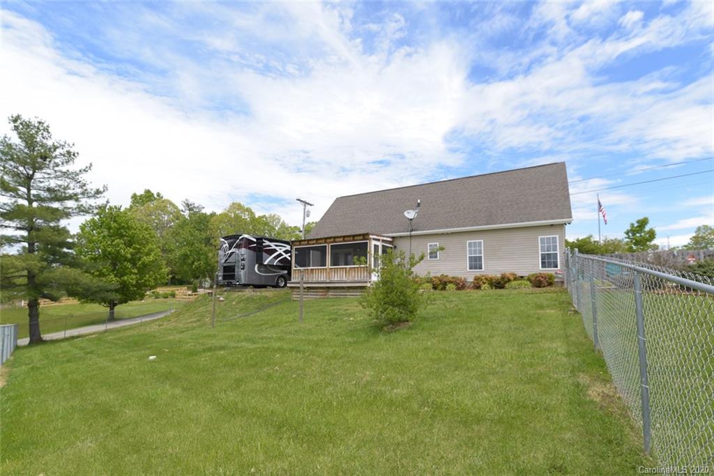 64 Gibbs Road Leicester, NC 28748 - Photo 43 of 45 Gallery Image 43