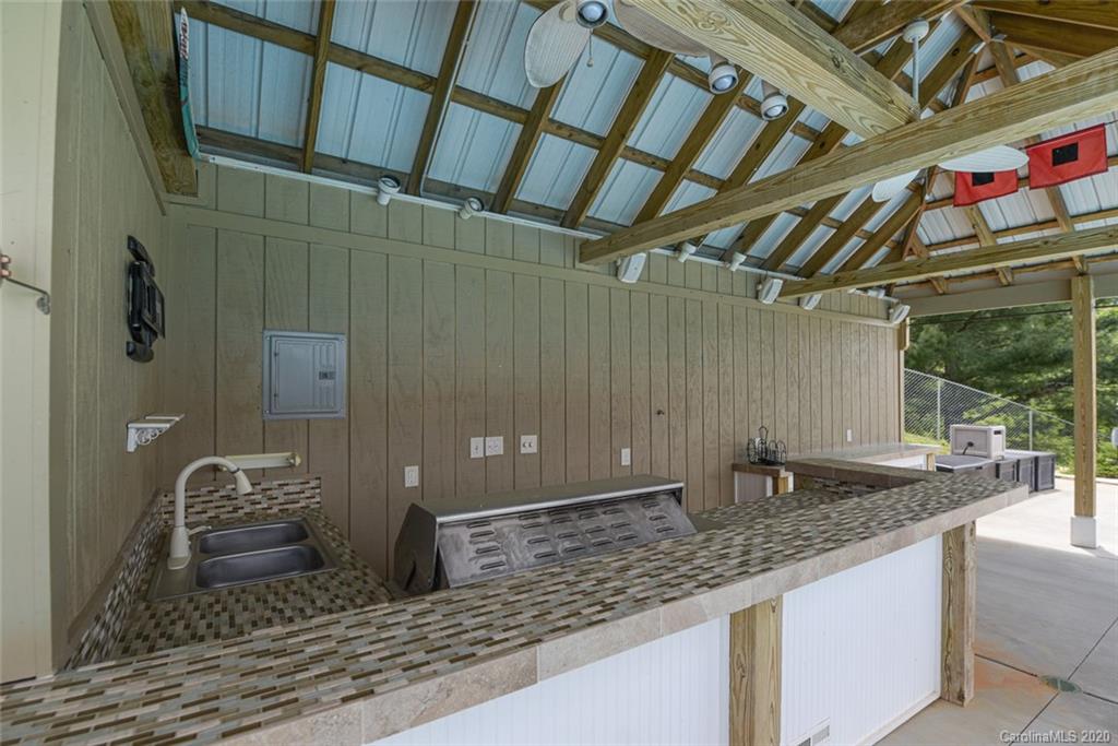 64 Gibbs Road Leicester, NC 28748 - Photo 10 of 45 Gallery Image 10