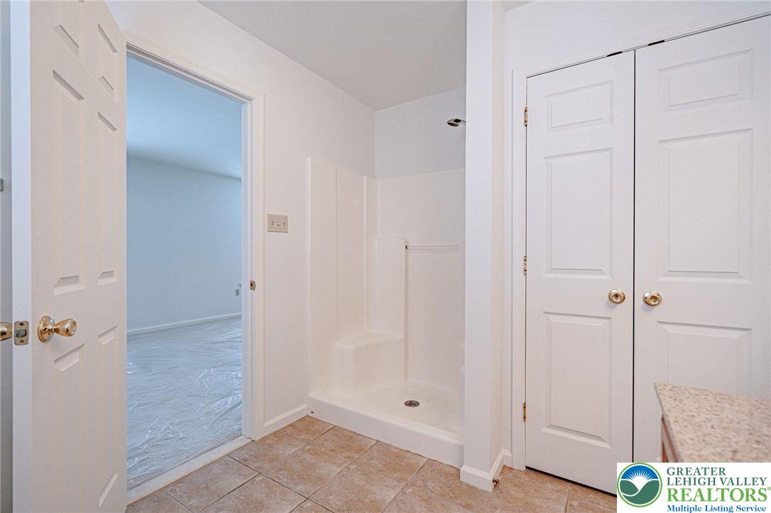 7707 Racite Road Lower Macungie Township, PA 18062 - Photo 23 of 46 Gallery Image 23