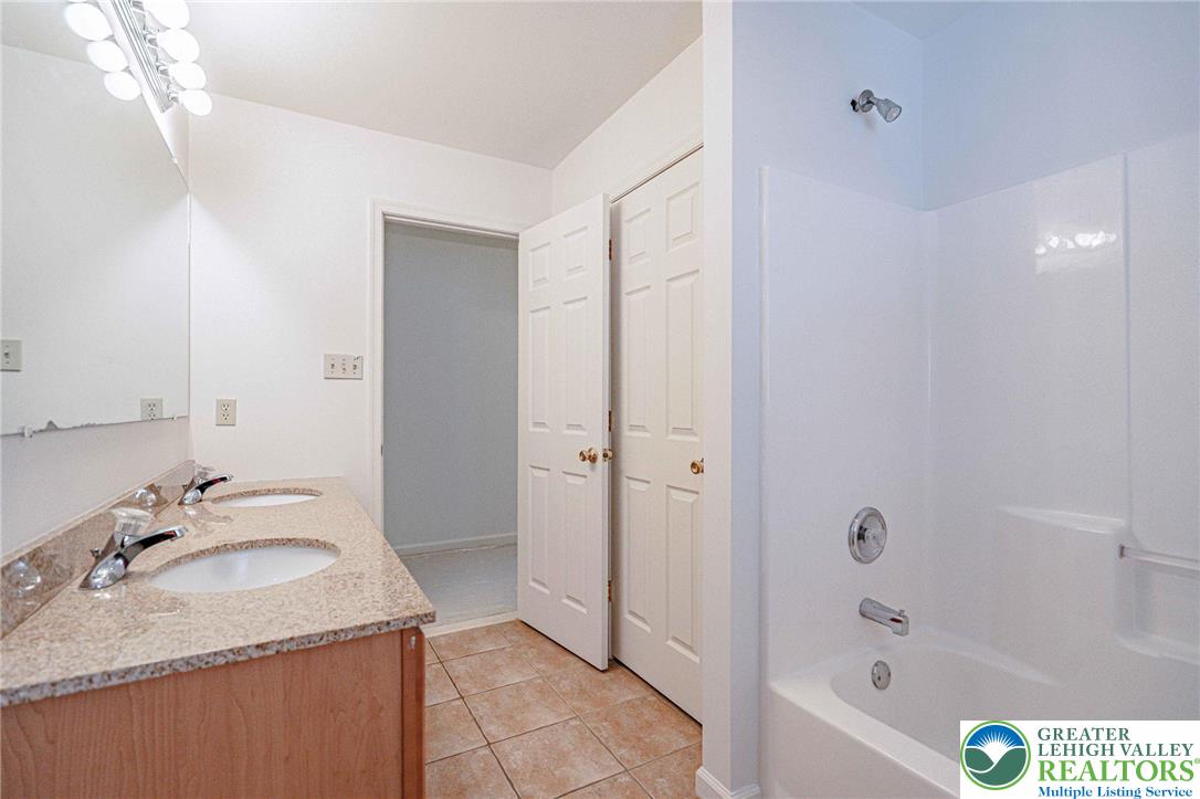 7707 Racite Road Lower Macungie Township, PA 18062 - Photo 29 of 46 Gallery Image 29