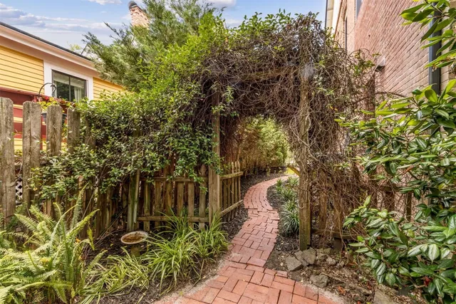 $1,199,000 | 23 South 7th Street, Fernandina Beach, FL 32034