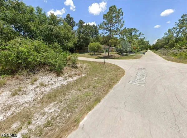 $30,000 | 1900 Robert Avenue, Lehigh Acres, FL 33972