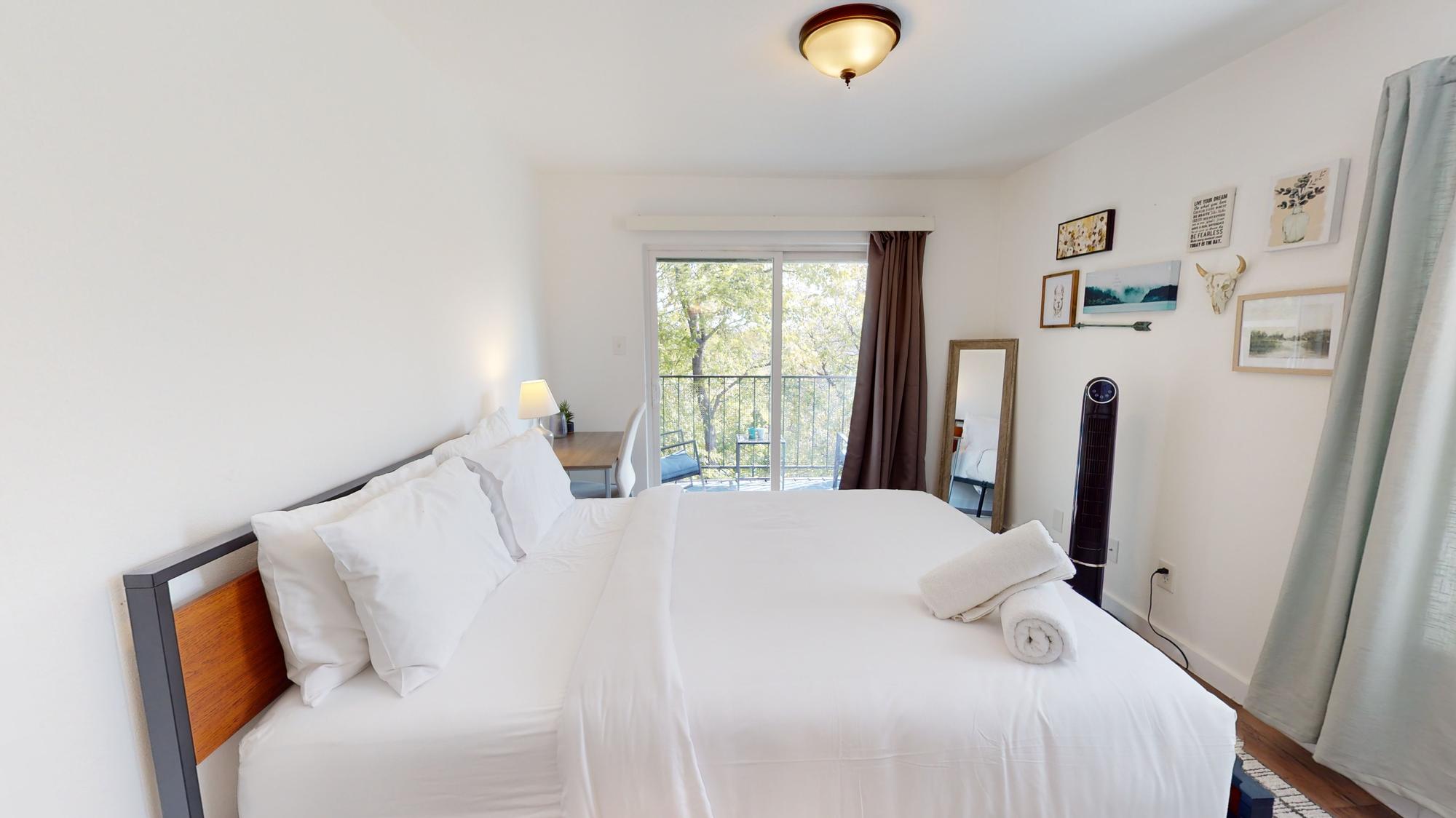 6409 Burns Street, Unit 307 Austin, TX 78752 - Photo 10 of 19