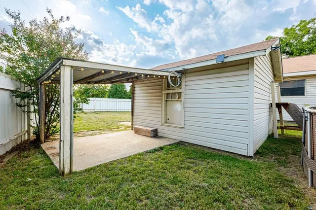 $199,000 | 2100 Southeast 19th Street, Mineral Wells, TX 76067