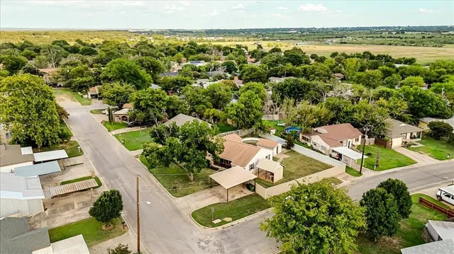 $199,000 | 2100 Southeast 19th Street, Mineral Wells, TX 76067