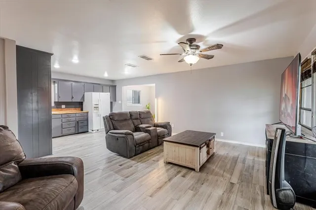 $199,000 | 2100 Southeast 19th Street, Mineral Wells, TX 76067