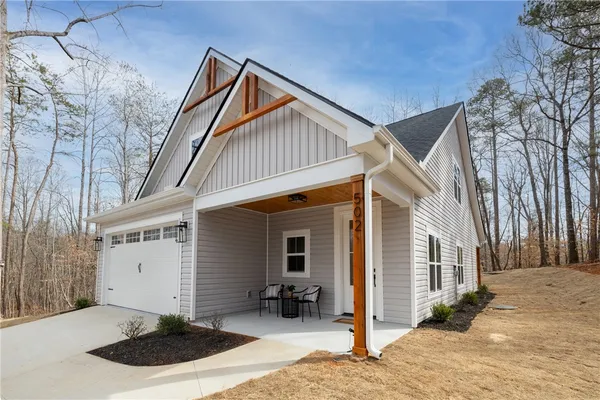 $485,000 | 502 Point Road, Westminster, SC 29693