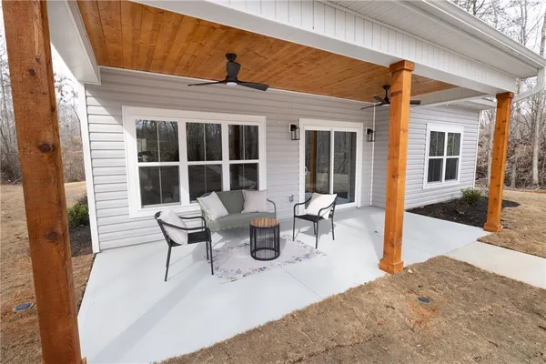 $485,000 | 502 Point Road, Westminster, SC 29693