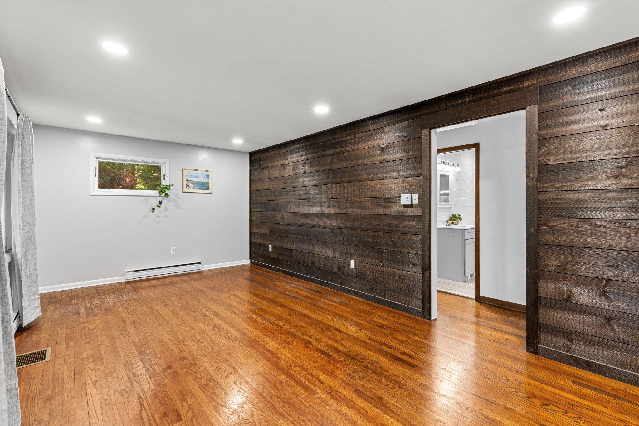 2835 Pinch Road Manheim, PA 17545 - Photo 10 of 33 Living Room - Feature Wall