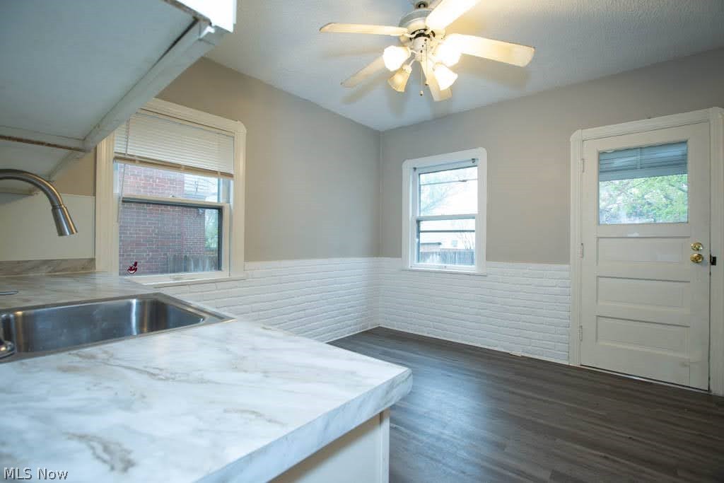 1263 Winston Road Cleveland, OH 44121 - Photo 10 of 35