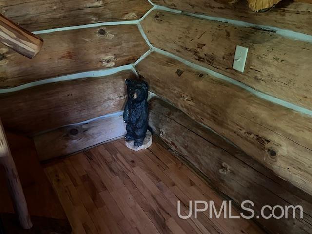 828 North County Road Wakefield, MI 49968 - Photo 16 of 34