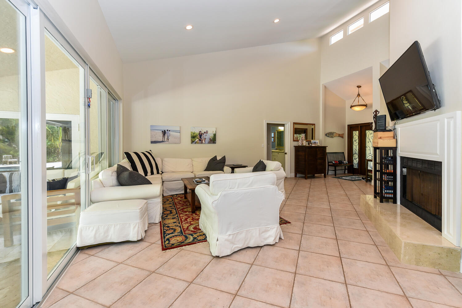 1480 Parkside Circle South Boca Raton, FL 33486 - Photo 4 of 24 1480 lr to front