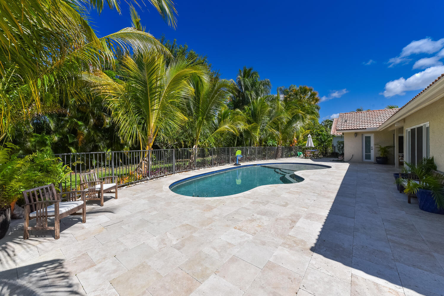 1480 Parkside Circle South Boca Raton, FL 33486 - Photo 8 of 24 1480 rear 1