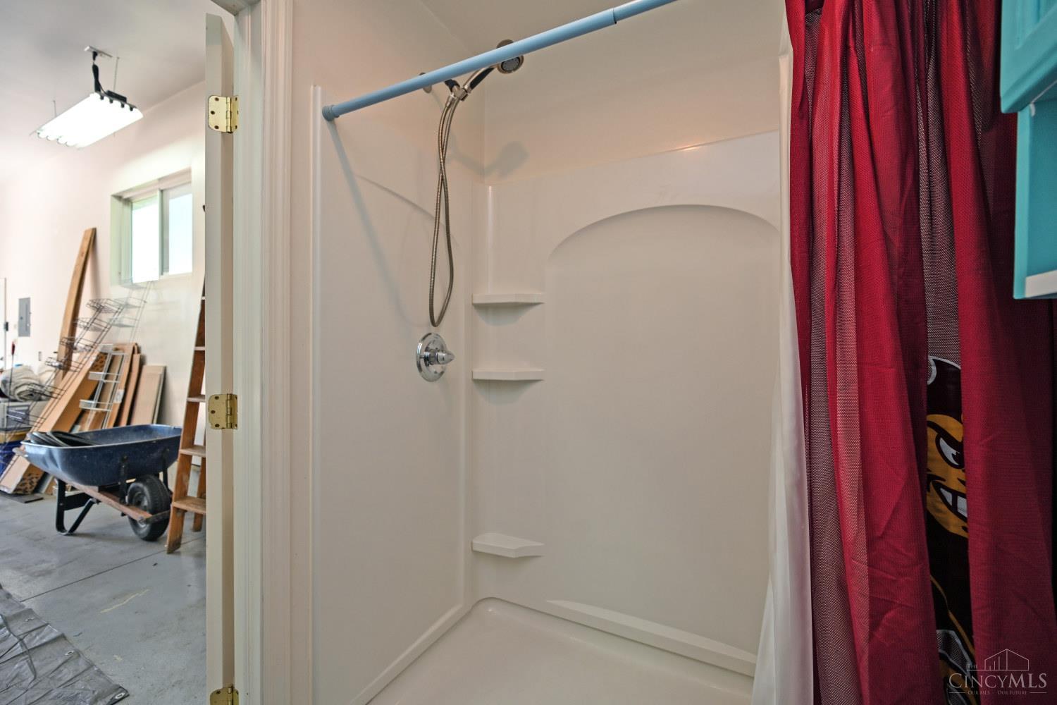8558 Cox Road West Chester, OH 45069 - Photo 56 of 64 Gallery Image 56