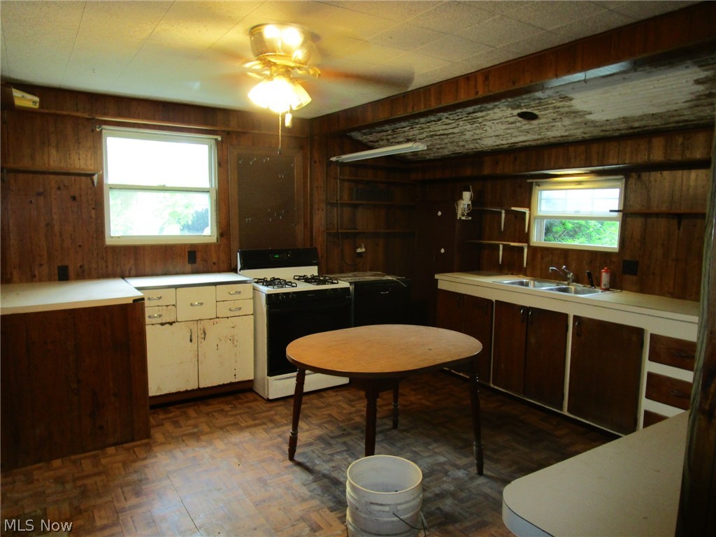 4240 South Raccoon Road Canfield, OH 44406 - Photo 5 of 10 Gallery Image 5