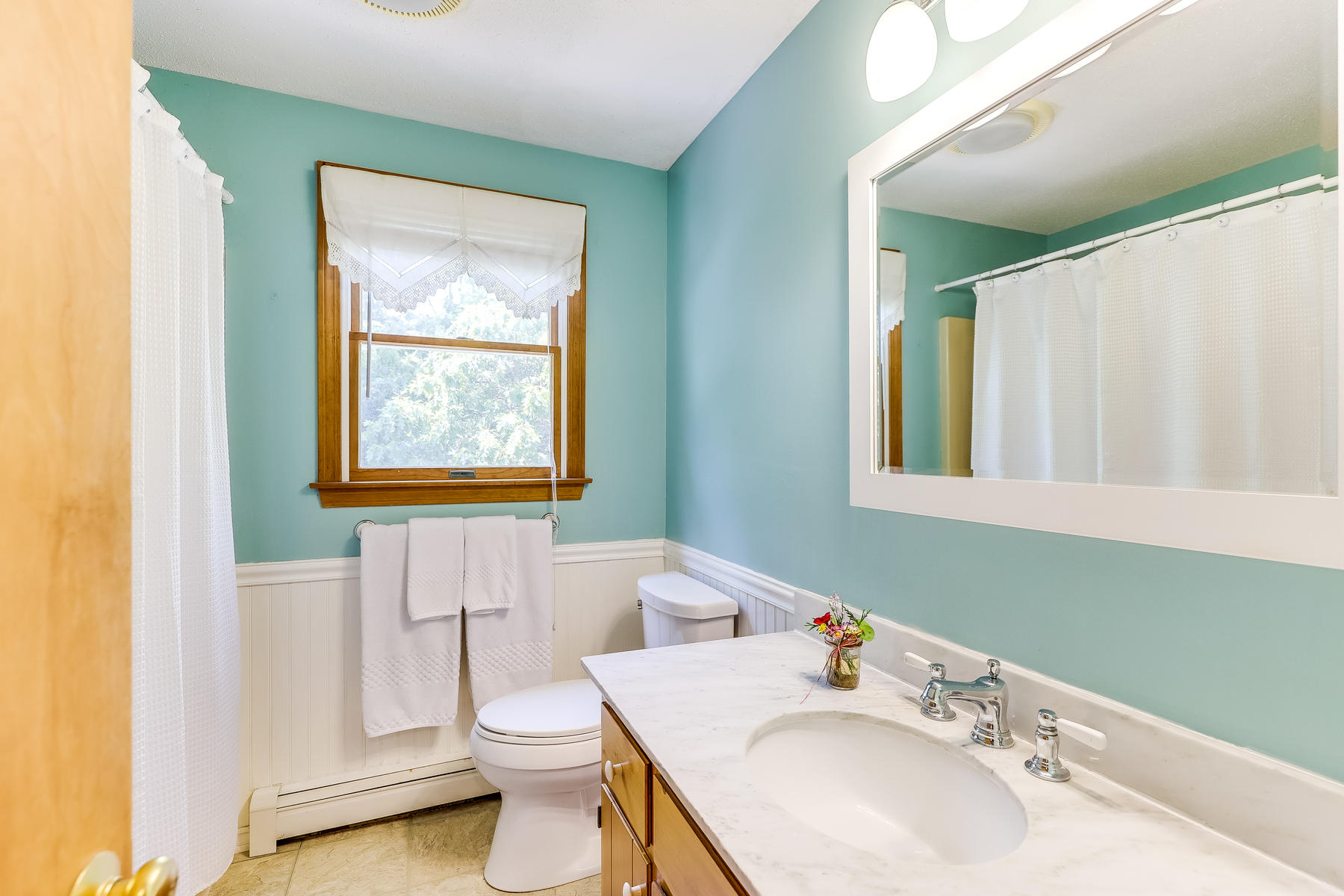 465 Massasoit Road Eastham, MA 02642 - Photo 33 of 56 Second floor full bath