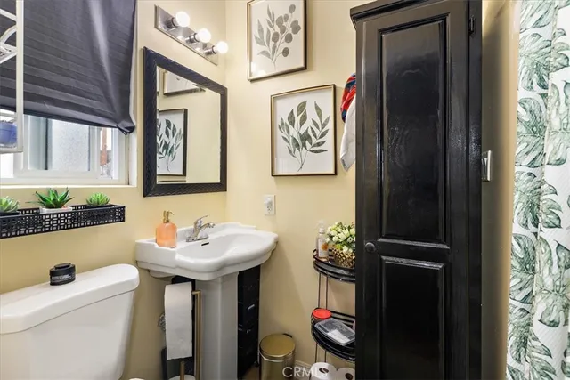 $1,050,000 | 11612 Cimarron Avenue, Hawthorne, CA 90250