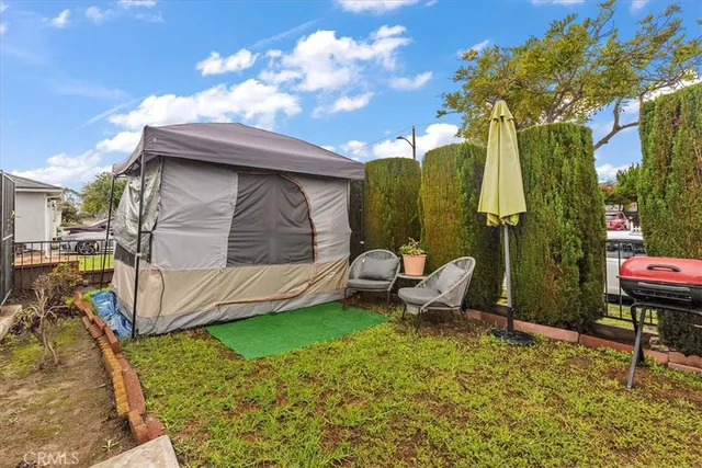 $1,050,000 | 11612 Cimarron Avenue, Hawthorne, CA 90250