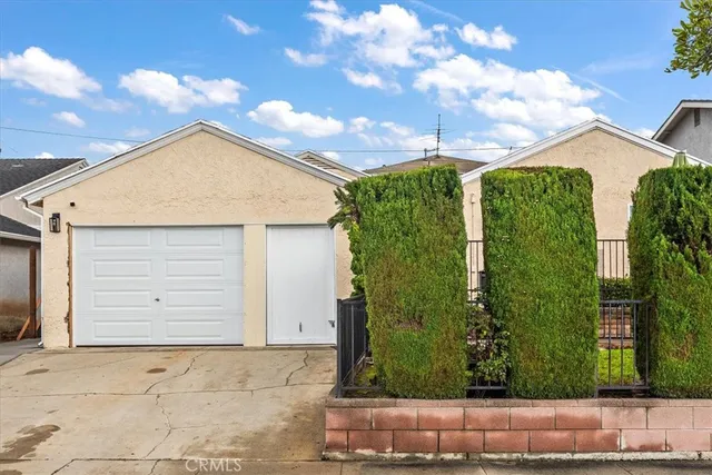 $1,050,000 | 11612 Cimarron Avenue, Hawthorne, CA 90250