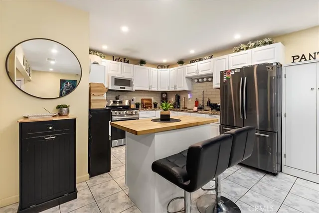 $1,050,000 | 11612 Cimarron Avenue, Hawthorne, CA 90250