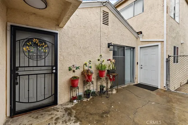 $1,050,000 | 11612 Cimarron Avenue, Hawthorne, CA 90250