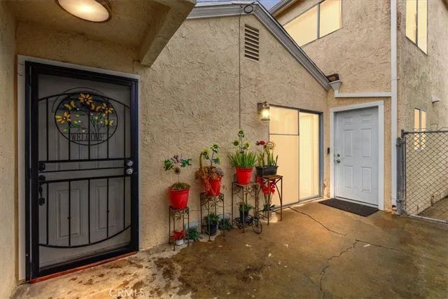 $1,050,000 | 11612 Cimarron Avenue, Hawthorne, CA 90250